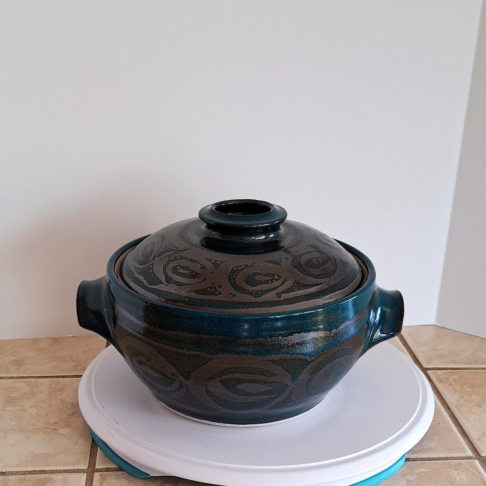 Handmade ceramic casserole dish with lid